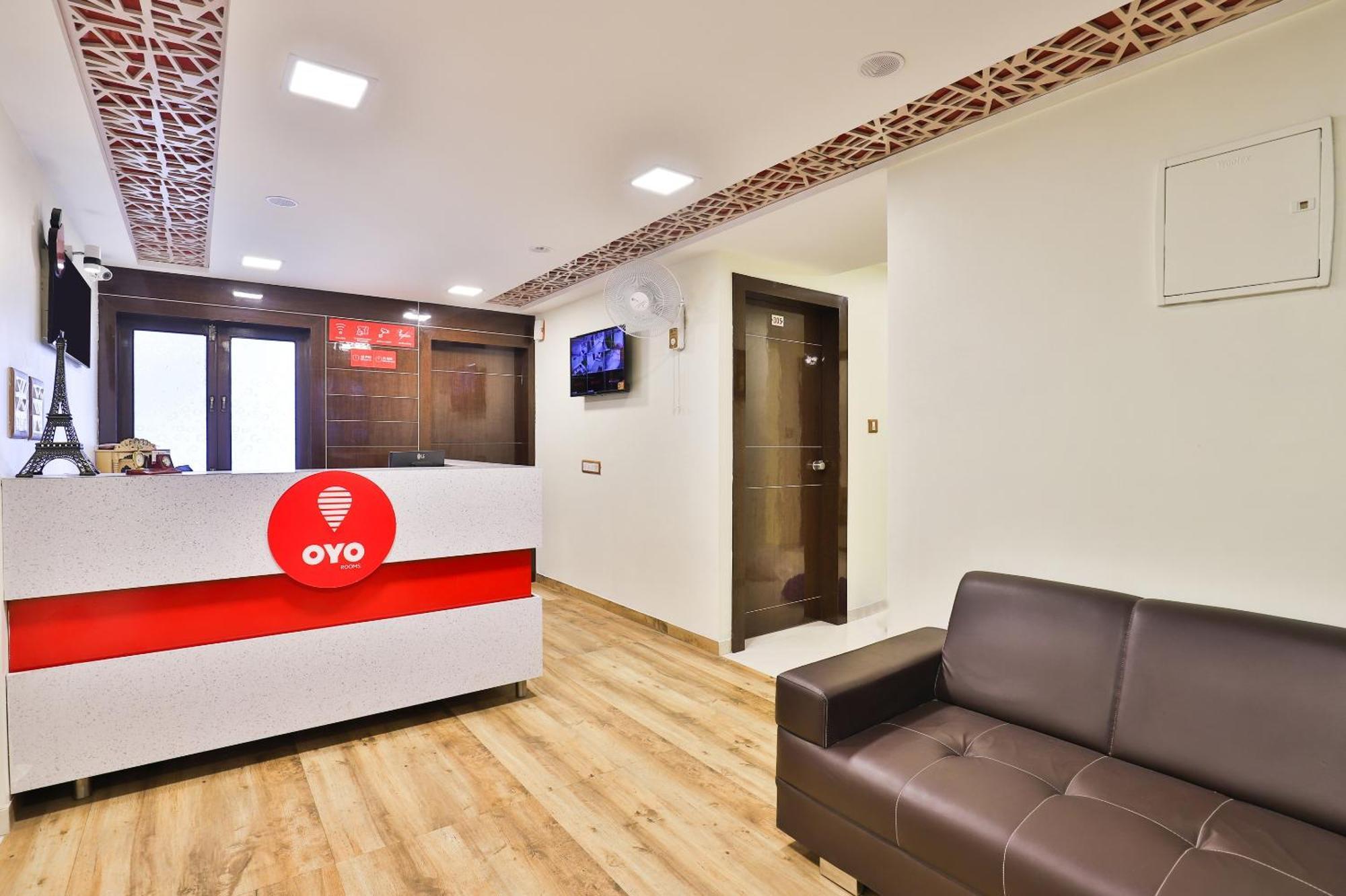Hotel O Red Apple Ahmedabad Extérieur photo